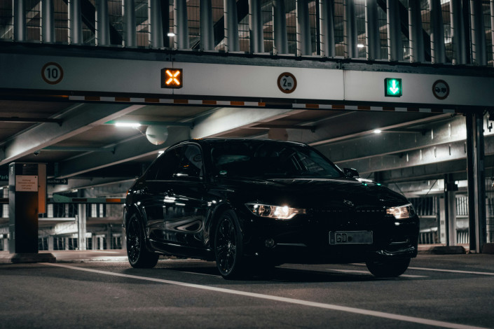 decouvrez-la-mythique-bmw-serie-3-la-reference-du-plaisir-de-conduite