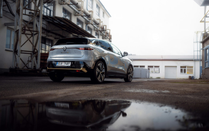 decouvrez-la-puissance-de-la-nouvelle-renault-megane
