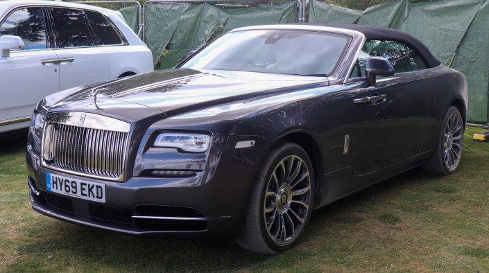 decouvrez-la-rolls-royce-dawn-laube-dune-nouvelle-ere-automobile