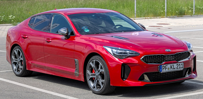 decouvrez-la-toute-nouvelle-kia-stinger-la-sensation-automobile-de-lannee