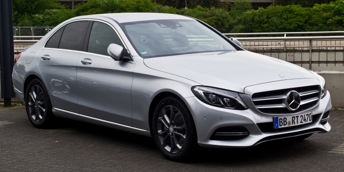 la-classe-c-de-mercedes-benz-le-summum-de-lelegance-et-de-la-performance