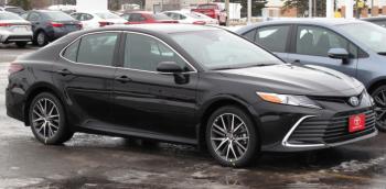  La Toyota Camry: Le Chef-d'œuvre Japonais de Confort et de Technologie