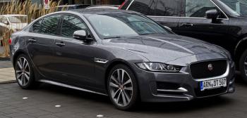  Le Jaguar XE: L'élégance et la puissance réunies