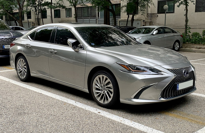 nouvelle-article-sur-la-lexus-es-le-luxe-a-letat-pur