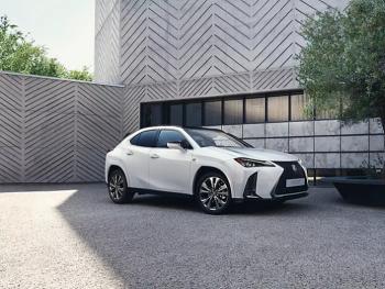  Plongée dans l'univers luxueux de la Lexus UX: un bijou d'innovation automobile