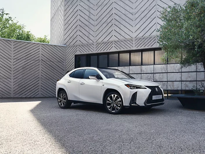 plongee-dans-lunivers-luxueux-de-la-lexus-ux-un-bijou-dinnovation-automobile