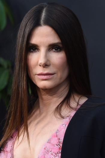  La force tranquille de Sandra Bullock: l'ascension d'une icône d'Hollywood