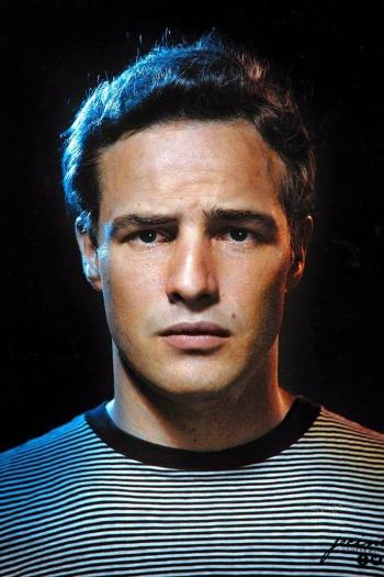  Le Mystérieux Acteur: La Vie et l'Œuvre de Marlon Brando